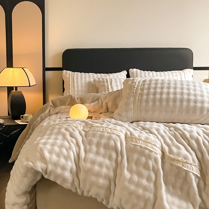 91家纺网 家纺一手货源 找家纺 云玲时尚 2025新款高克重泡泡牛奶绒四件套-泡芙 泡芙-奶咖