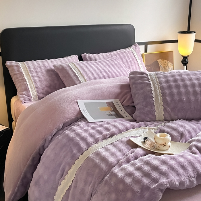91家纺网 家纺一手货源 找家纺 云玲时尚 2025新款高克重泡泡牛奶绒四件套-泡芙 泡芙-紫色