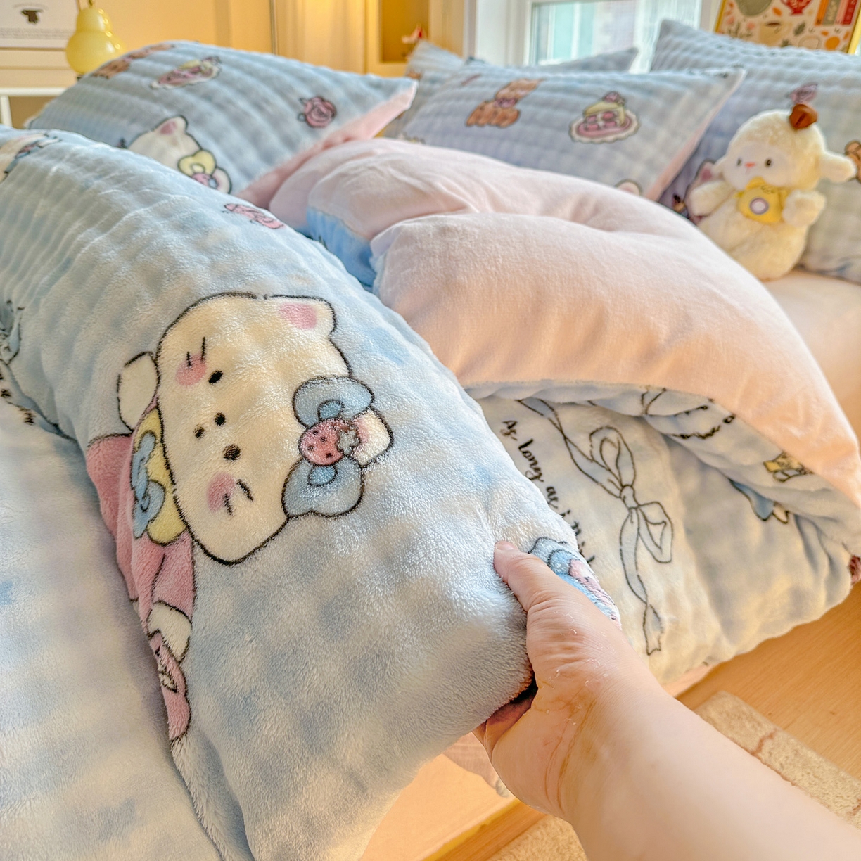 91家纺网 家纺一手货源 找家纺 （总）N先生+V 13814689556 发大图/买家秀 2025新款260克高克重泡泡绒牛奶绒四件套