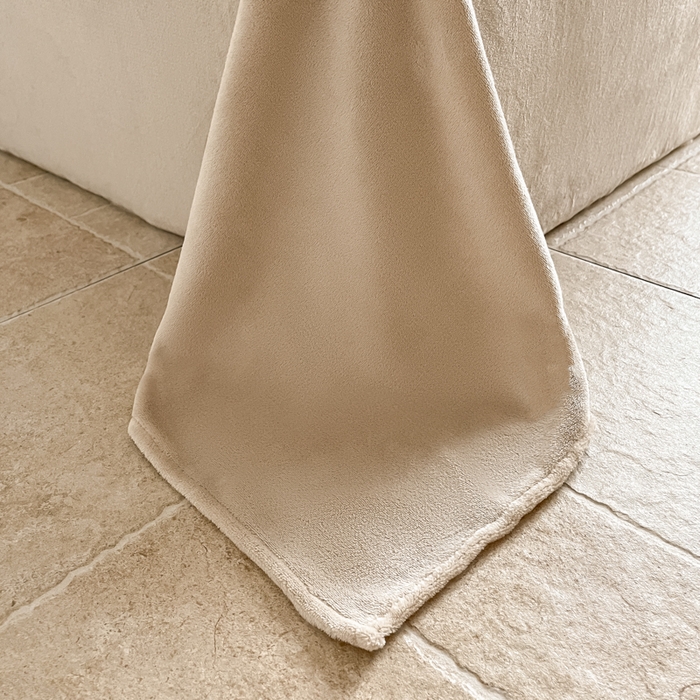 91家纺网 家纺一手货源 找家纺 云玲时尚 2025新款高克重牛奶绒雕花单被套-波浪 波浪奶杏