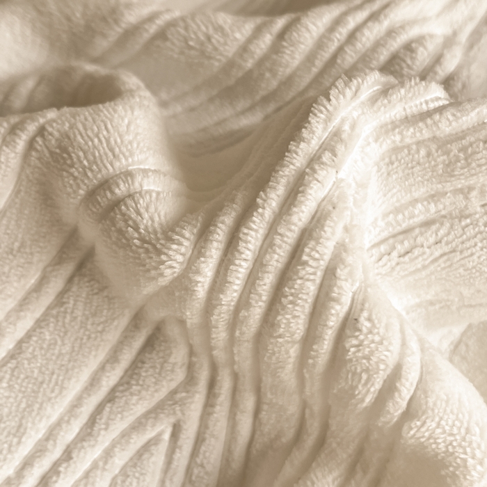 91家纺网 家纺一手货源 找家纺 云玲时尚 2025新款高克重牛奶绒雕花四件套-波浪 波浪奶杏