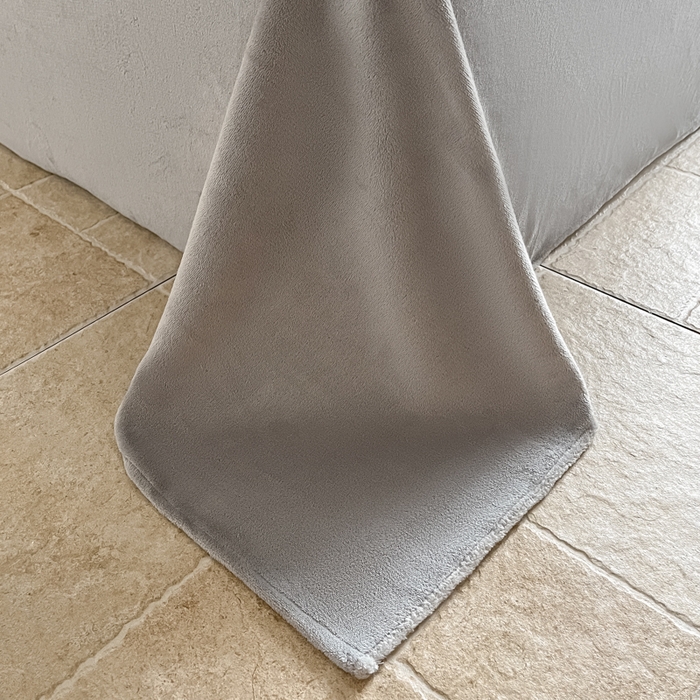 91家纺网 家纺一手货源 找家纺 云玲时尚 2025新款高克重牛奶绒雕花四件套-波浪 波浪浅灰