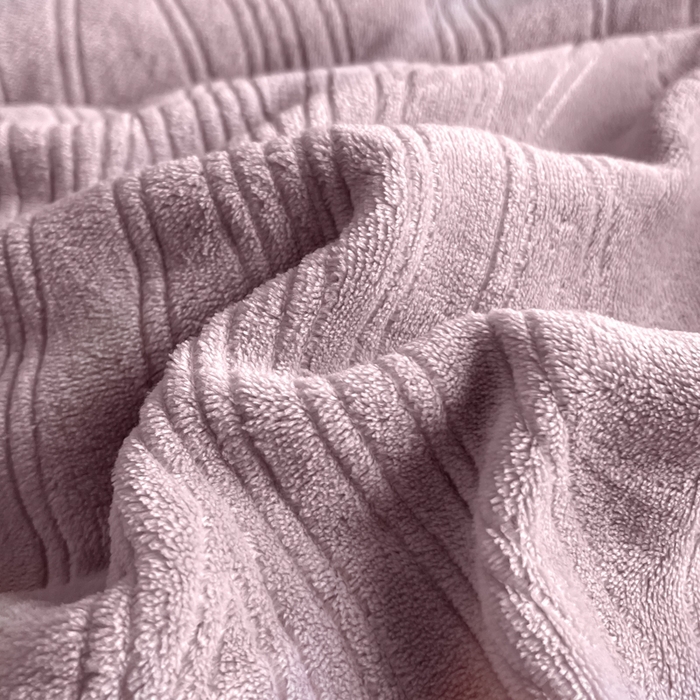 91家纺网 家纺一手货源 找家纺 云玲时尚 2025新款高克重牛奶绒雕花四件套-波浪 波浪香芋紫