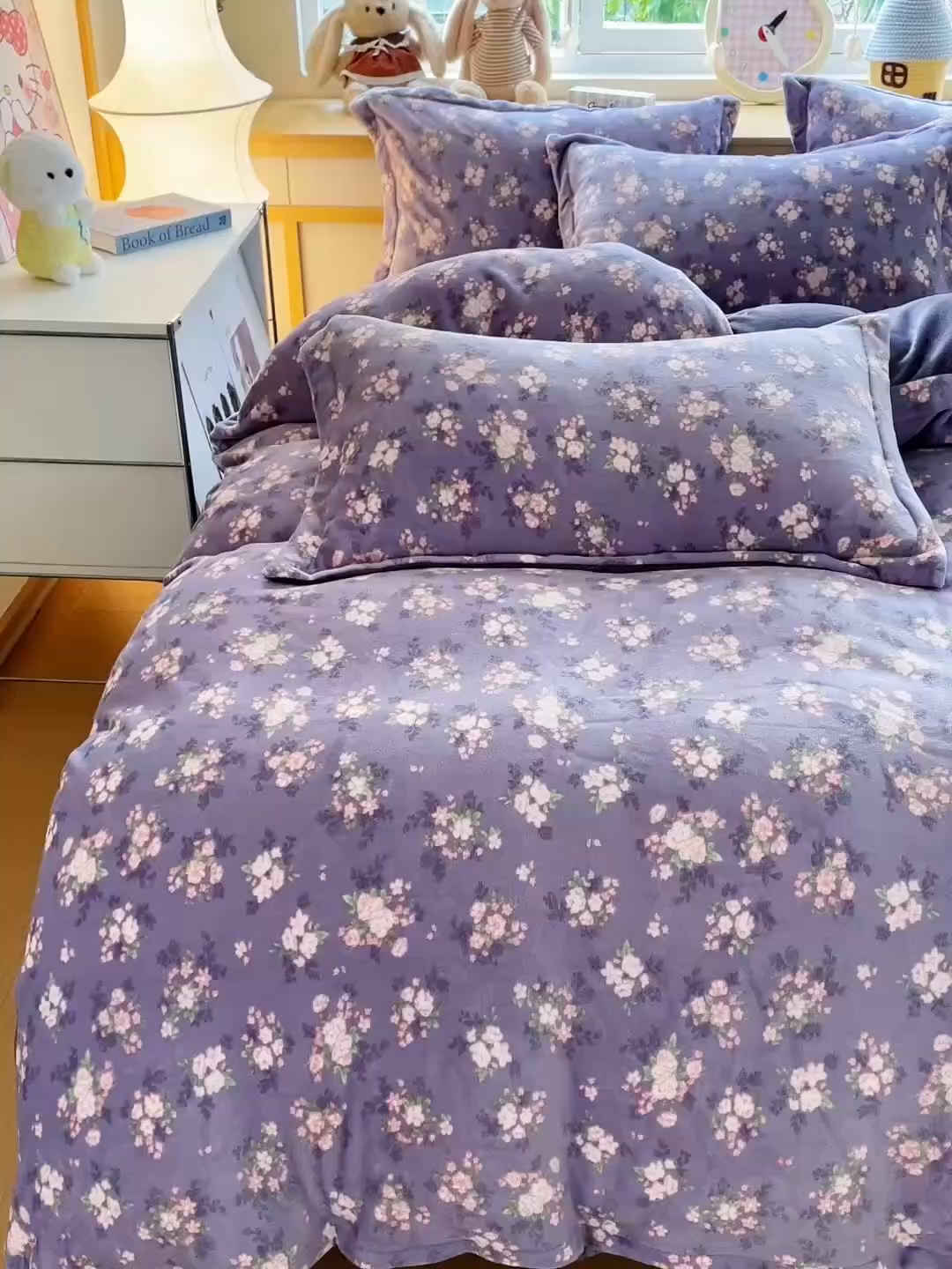 91家纺网 家纺一手货源 找家纺 仟网汇 2025新款双面牛奶绒四件套 豆蔻年华