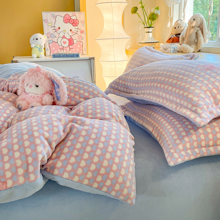 91家纺网 家纺一手货源 找家纺 仟网汇 2025新款双面牛奶绒四件套 朵缦