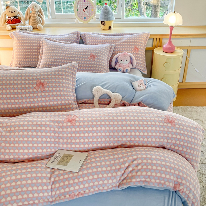 91家纺网 家纺一手货源 找家纺 仟网汇 2025新款双面牛奶绒四件套 朵缦