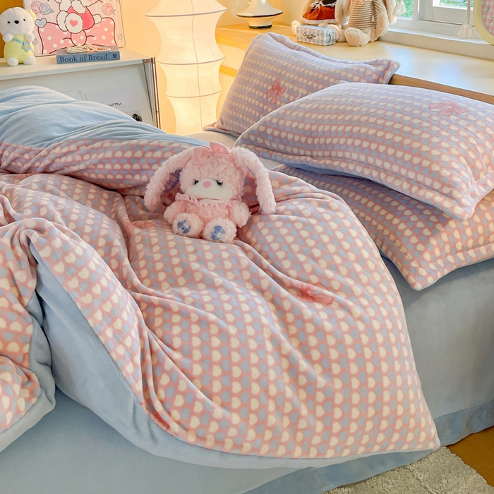 91家纺网 家纺一手货源 找家纺 仟网汇 2025新款双面牛奶绒四件套 朵缦