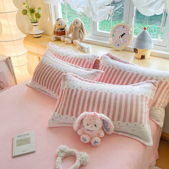 91家纺网 家纺一手货源 找家纺 仟网汇 2025新款双面牛奶绒四件套 少女心