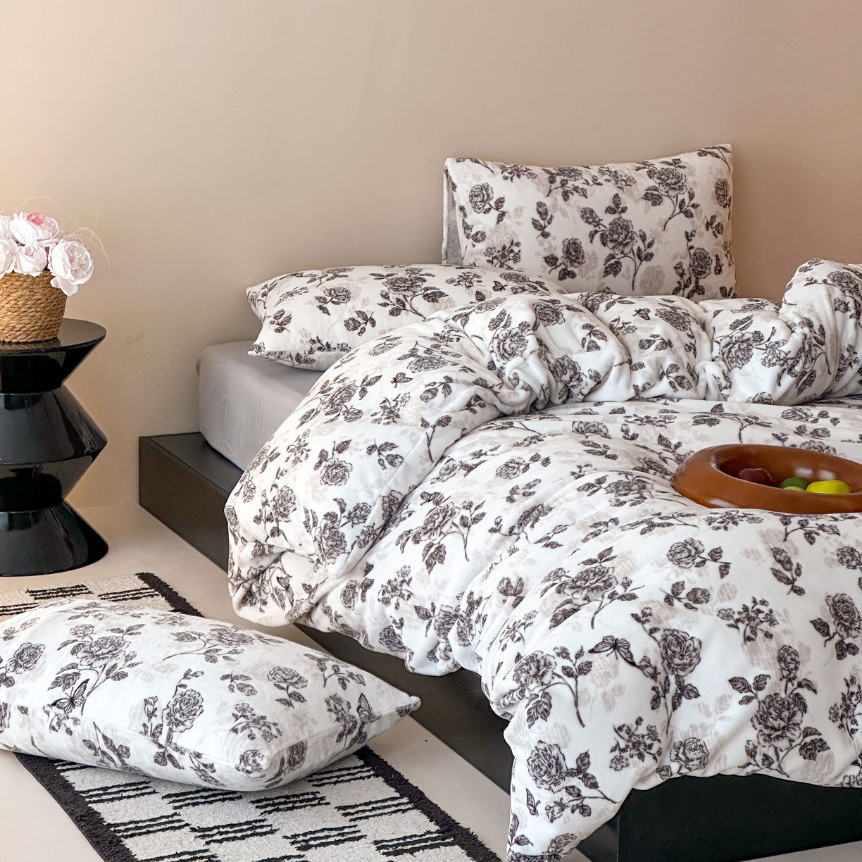 91家纺网 家纺一手货源 找家纺 时光里 2025新款230克全消光印花10色专版花型四件套 花漾