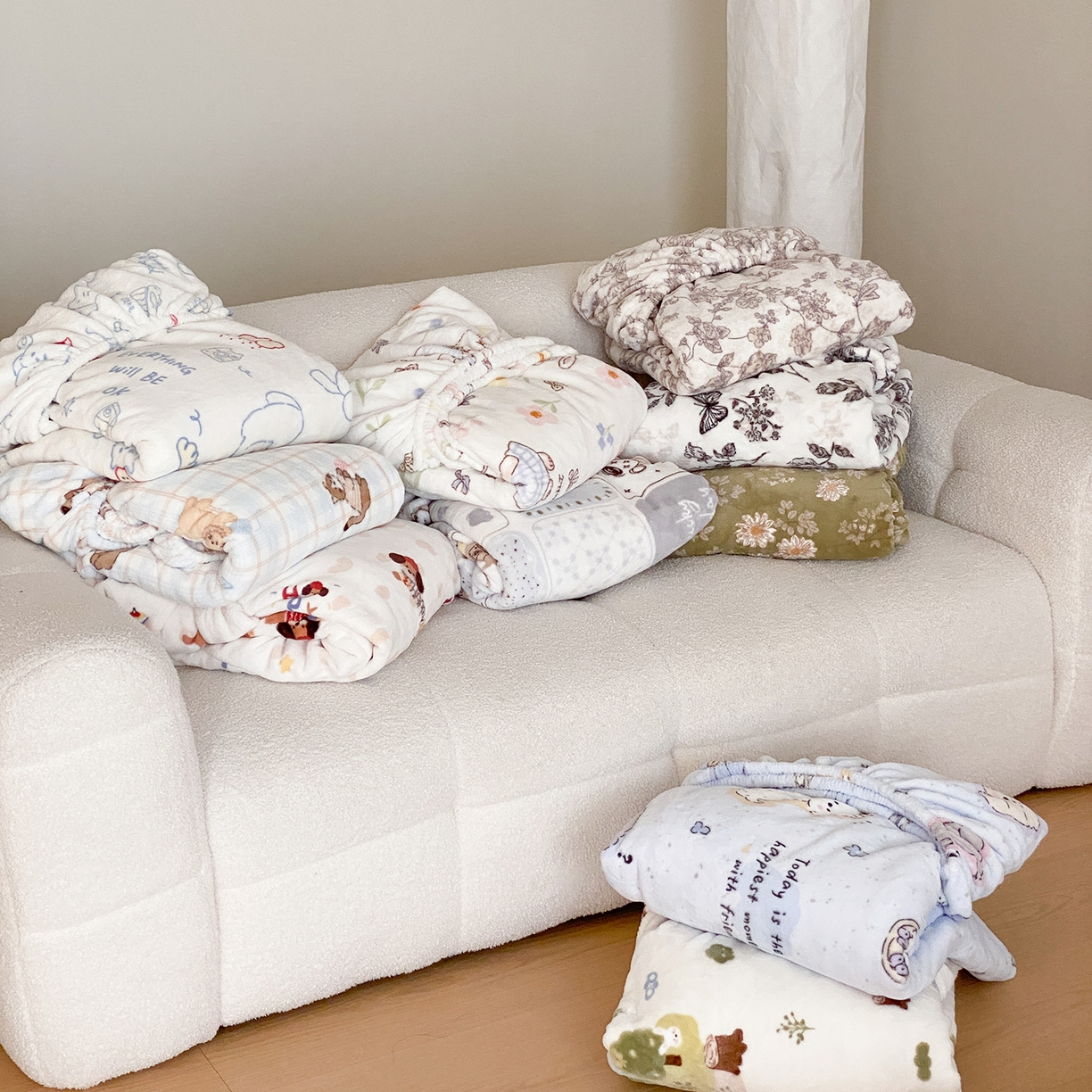 91家纺网 家纺一手货源 找家纺 （总）时光里 2025新款230克全消光印花牛奶绒系列单床笠