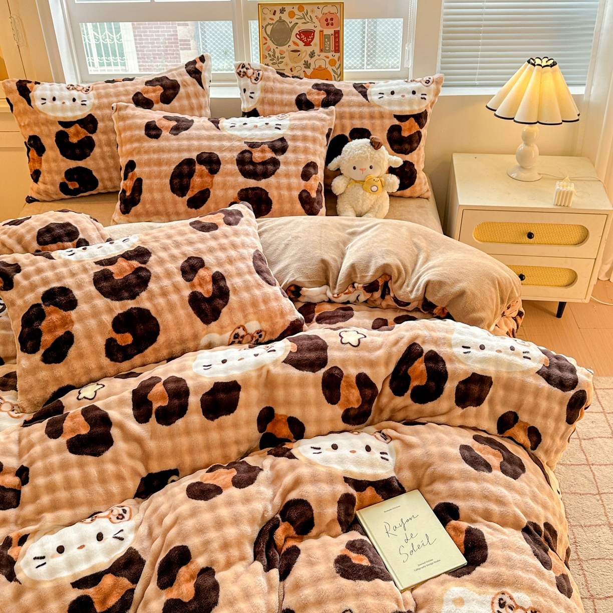 91家纺网 家纺一手货源 找家纺 N先生+V 13814689556 发大图/买家秀 2025新款260克高克重泡泡绒牛奶绒四件套 豹纹凯蒂