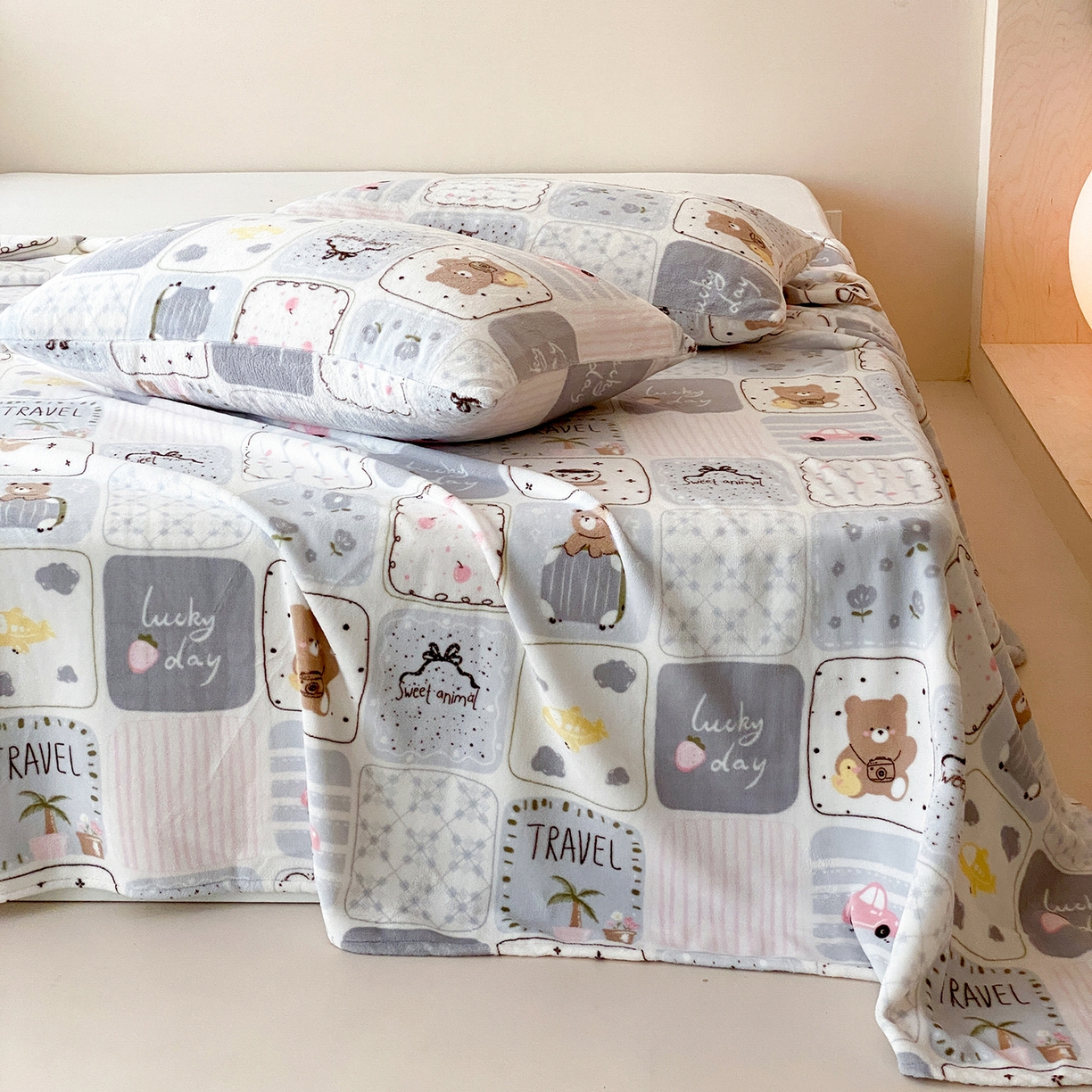 91家纺网 家纺一手货源 找家纺 （总）时光里 2025新款230克全消光印花牛奶绒系列单床单