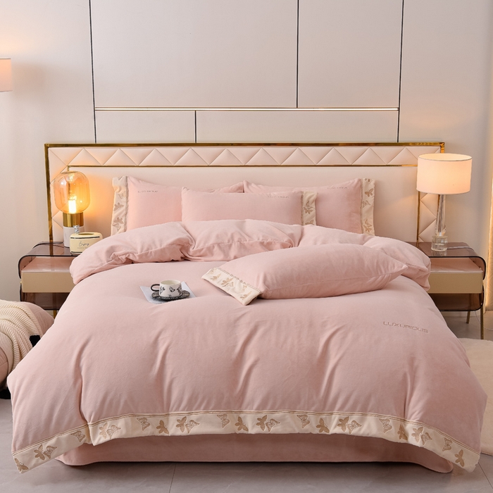 91家纺网 家纺一手货源 找家纺 （总）米奈家居 2025新款A类高克重婴儿绒四件套-吉娜系列