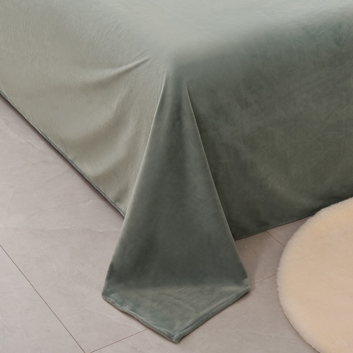 91家纺网 家纺一手货源 找家纺 米奈家居 2025新款A类高克重婴儿绒四件套-吉娜系列 孔雀绿