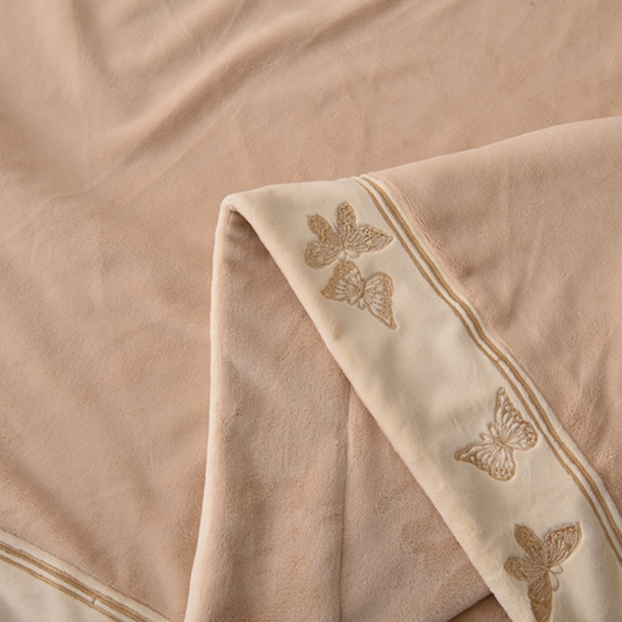 91家纺网 家纺一手货源 找家纺 米奈家居 2025新款A类高克重婴儿绒四件套-吉娜系列 浅杏色