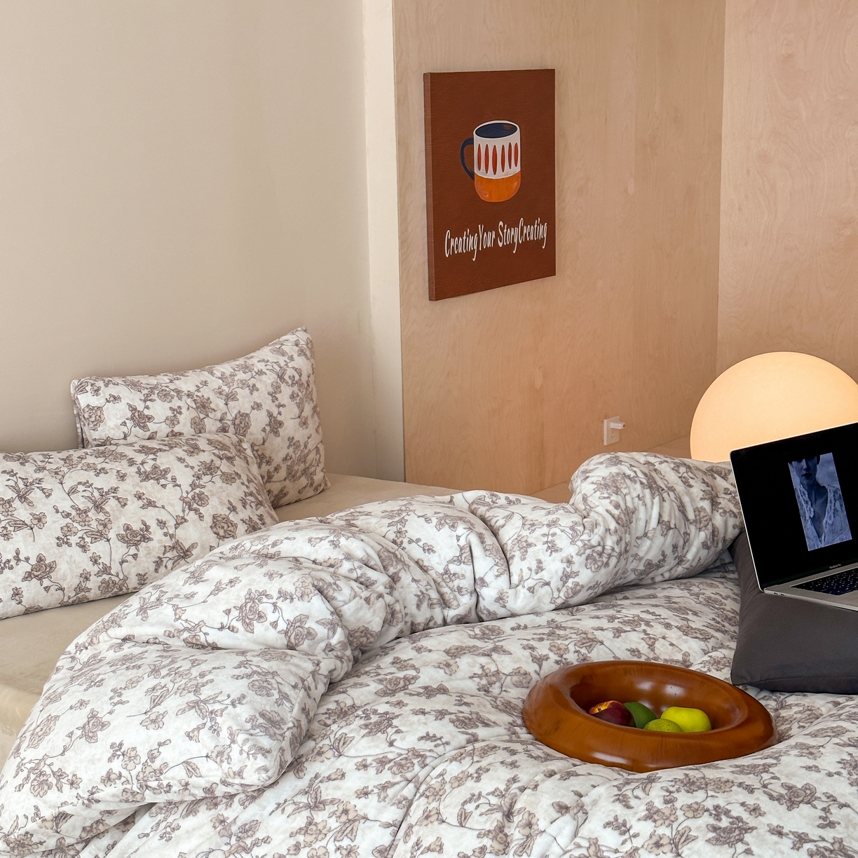 91家纺网 家纺一手货源 找家纺 时光里 2025新款230克全消光印花10色专版花型四件套 木槿