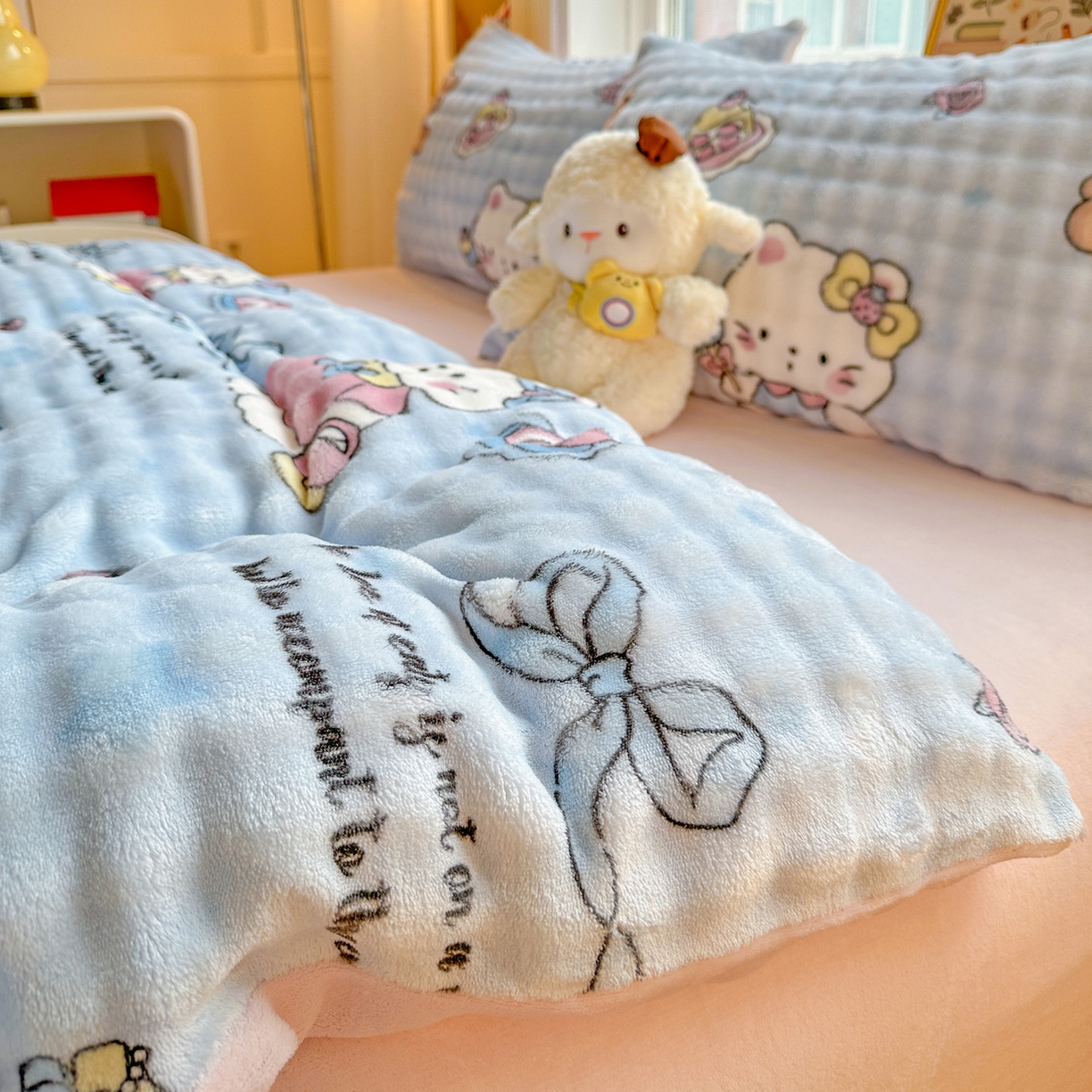 91家纺网 家纺一手货源 找家纺 N先生+V 13814689556 发大图/买家秀 2025新款260克高克重泡泡绒牛奶绒四件套 蛋糕猫咪