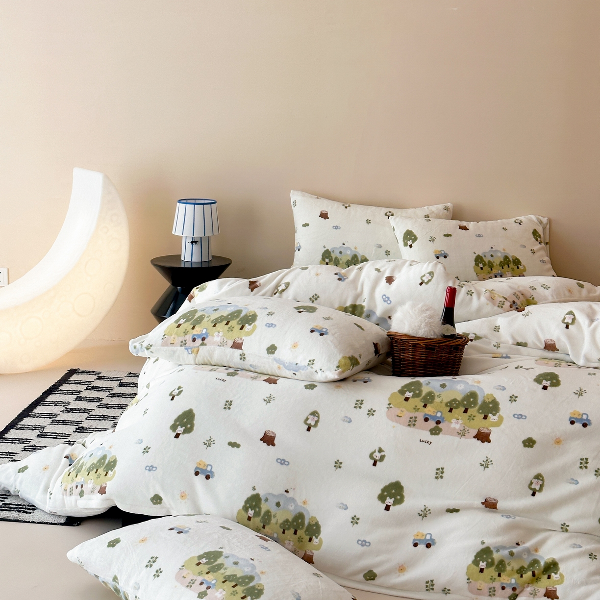 91家纺网 家纺一手货源 找家纺 时光里 2025新款230克全消光印花10色专版花型四件套 森林兔