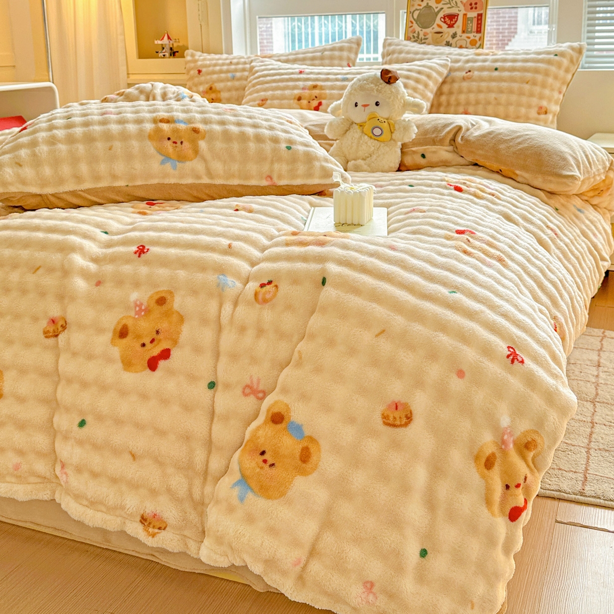 91家纺网 家纺一手货源 找家纺 N先生+V 13814689556 发大图/买家秀 2025新款260克高克重泡泡绒牛奶绒四件套 黄油小熊