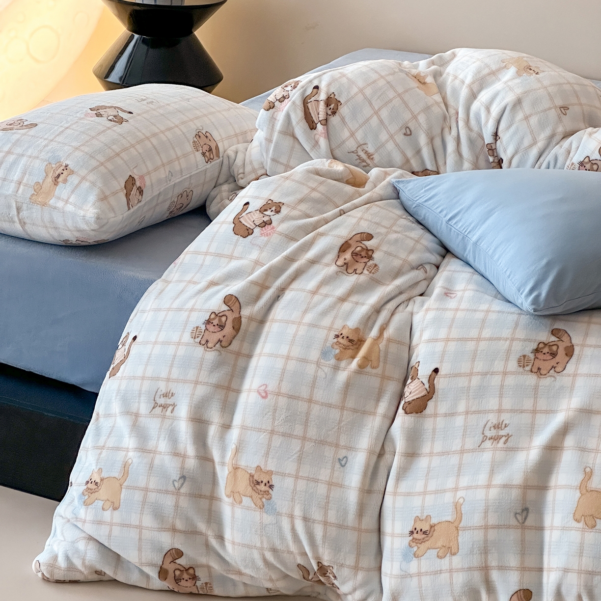 91家纺网 家纺一手货源 找家纺 （总）时光里 2025新款230克全消光印花牛奶绒系列单被套