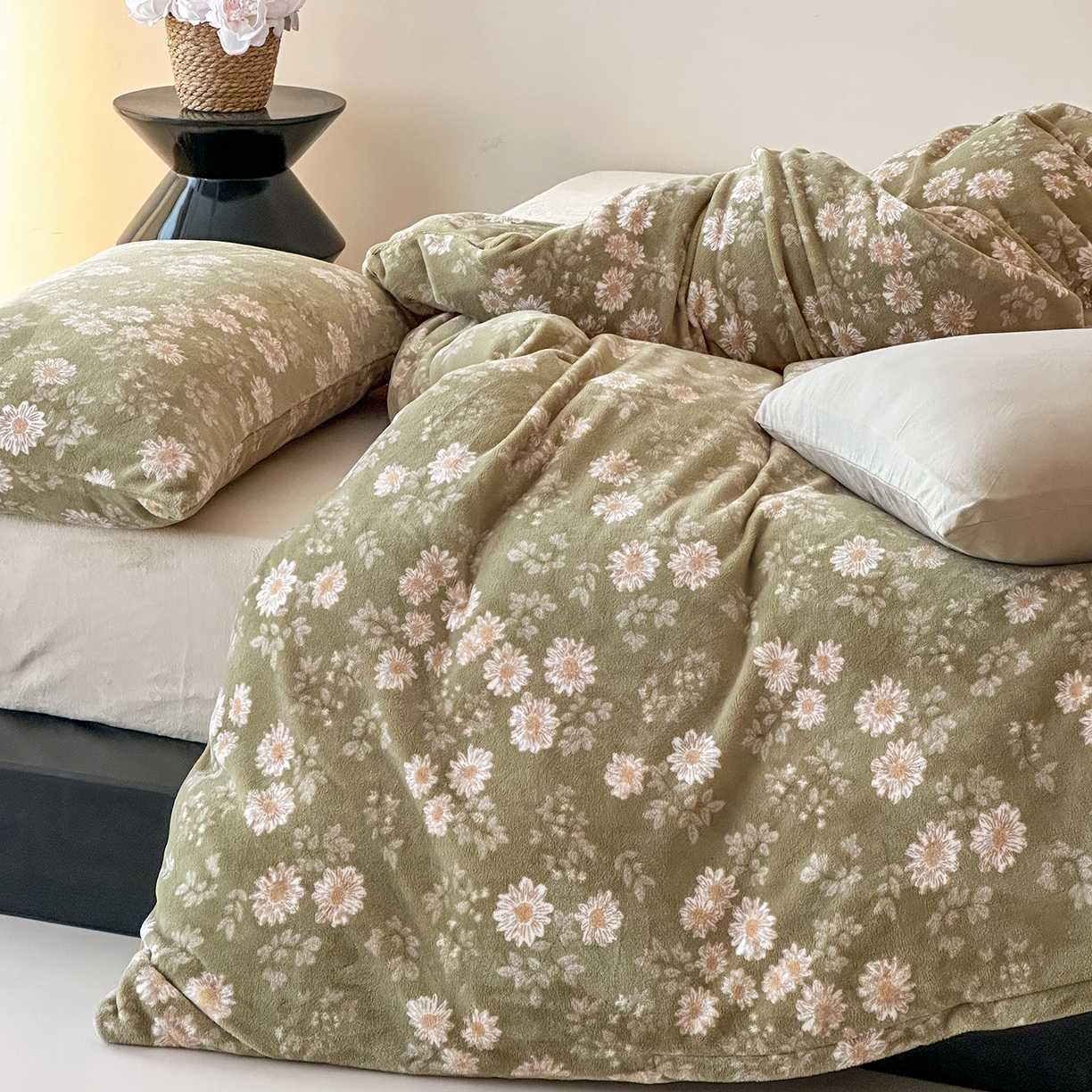 91家纺网 家纺一手货源 找家纺 （总）时光里 2025新款230克全消光印花牛奶绒系列单被套