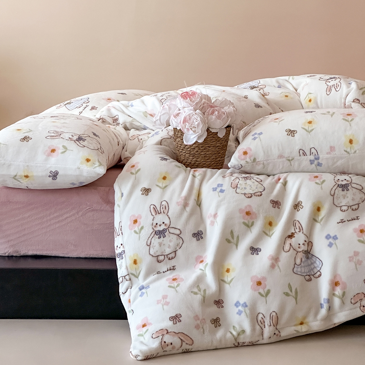 91家纺网 家纺一手货源 找家纺 （总）时光里 2025新款230克全消光印花牛奶绒系列单被套