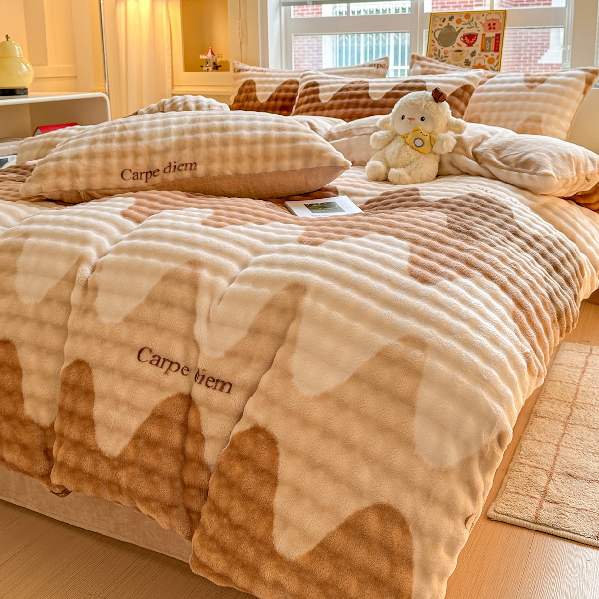 91家纺网 家纺一手货源 找家纺 N先生+V 13814689556 发大图/买家秀 2025新款260克高克重泡泡绒牛奶绒四件套 简约波浪