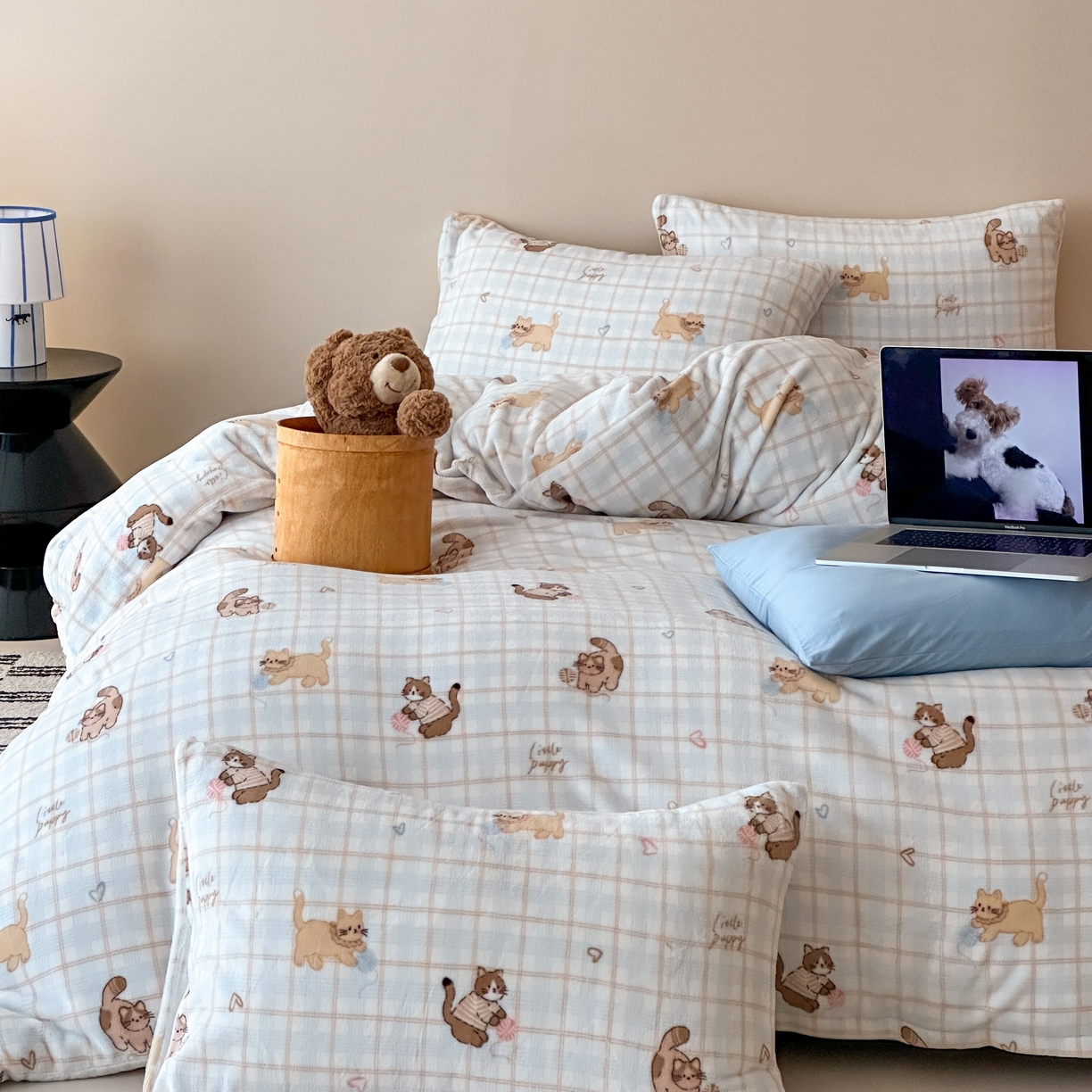 时光里 2025新款230克全消光印花10色专版花型四件套 线团小咪