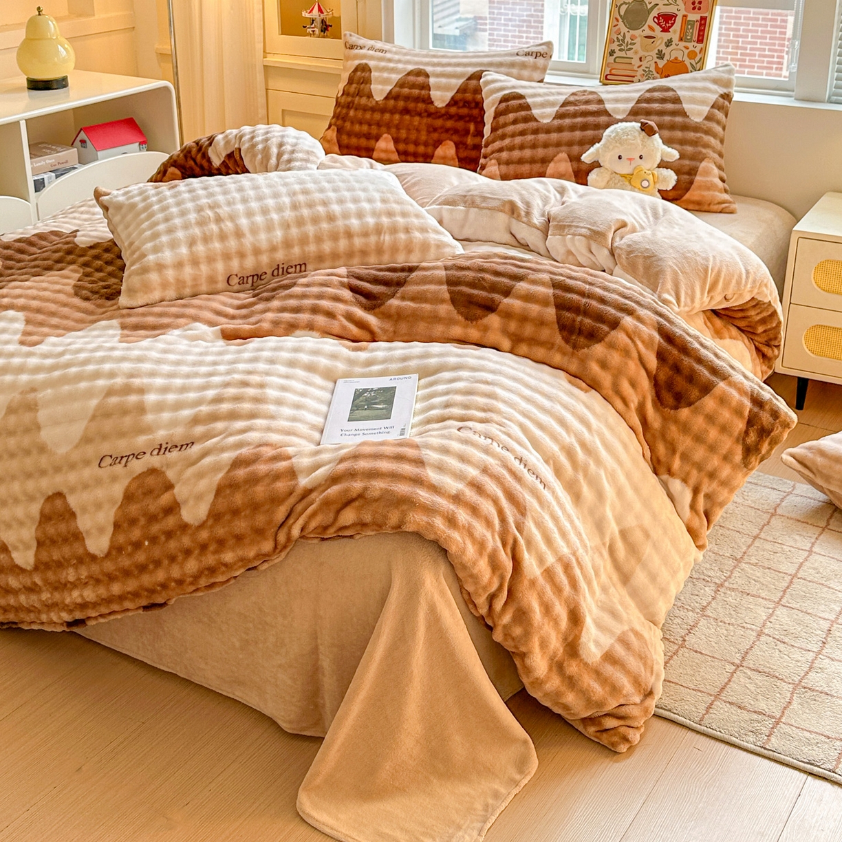 91家纺网 家纺一手货源 找家纺 N先生+V 13814689556 发大图/买家秀 2025新款260克高克重泡泡绒牛奶绒四件套 简约波浪