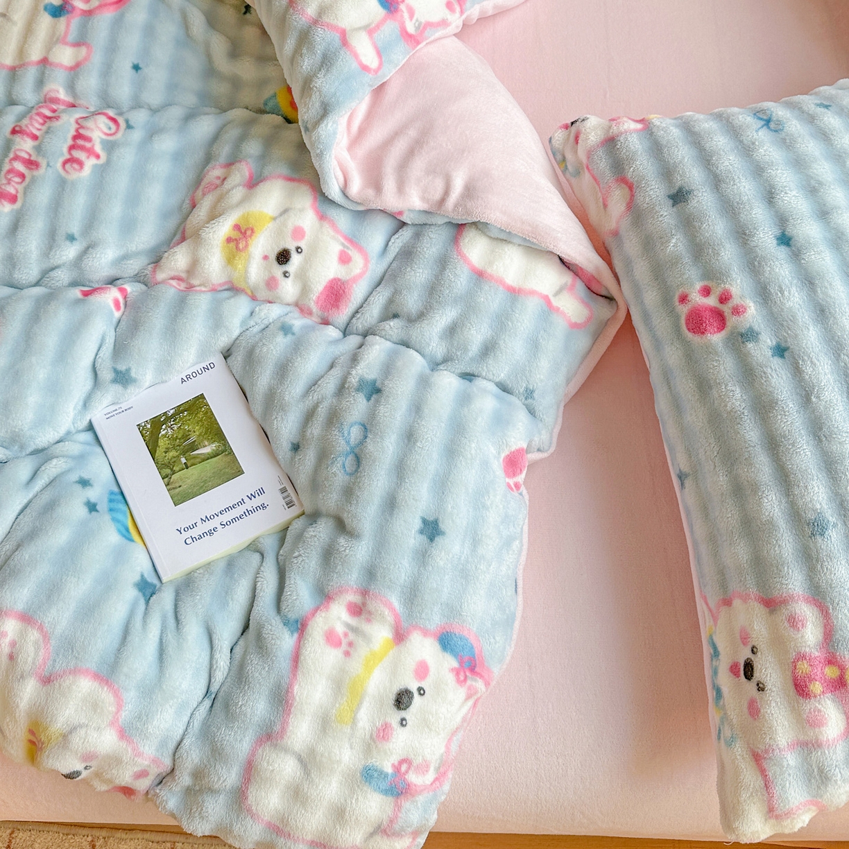 91家纺网 家纺一手货源 找家纺 N先生+V 13814689556 发大图/买家秀 2025新款260克高克重泡泡绒牛奶绒四件套 可爱西高地