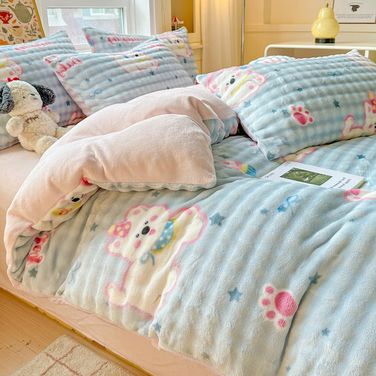 91家纺网 家纺一手货源 找家纺 N先生+V 13814689556 发大图/买家秀 2025新款260克高克重泡泡绒牛奶绒四件套 可爱西高地