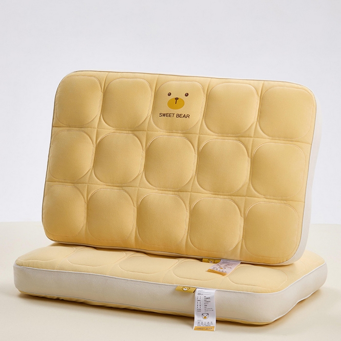 91家纺网 家纺一手货源 找家纺 昕科 2025新款小熊豆乳面包枕-乳胶片定型枕头卡通萌趣成人立体枕芯 豆乳面包枕-黄色/一对装