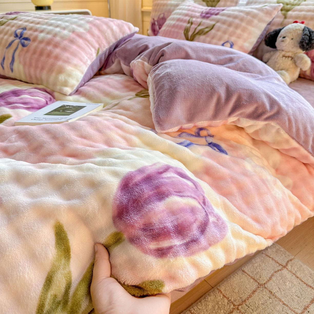 91家纺网 家纺一手货源 找家纺 N先生+V 13814689556 发大图/买家秀 2025新款260克高克重泡泡绒牛奶绒四件套 漫漫花香