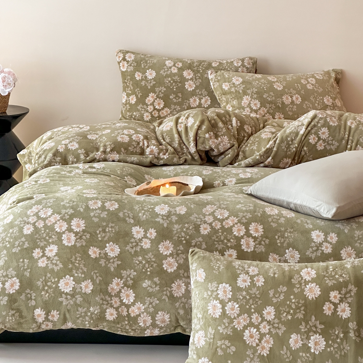 91家纺网 家纺一手货源 找家纺 时光里 2025新款230克全消光印花10色专版花型四件套 小雏菊