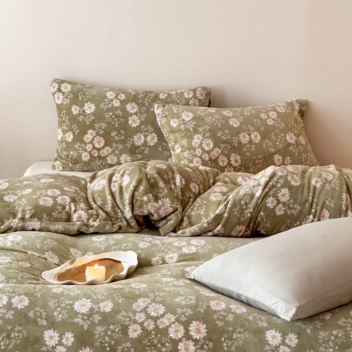 91家纺网 家纺一手货源 找家纺 时光里 2025新款230克全消光印花10色专版花型四件套 小雏菊