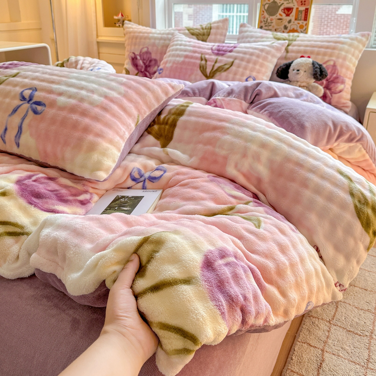 91家纺网 家纺一手货源 找家纺 N先生+V 13814689556 发大图/买家秀 2025新款260克高克重泡泡绒牛奶绒四件套 漫漫花香