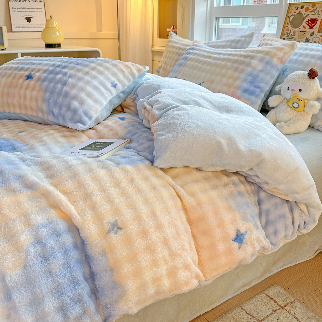 91家纺网 家纺一手货源 找家纺 N先生+V 13814689556 发大图/买家秀 2025新款260克高克重泡泡绒牛奶绒四件套 美梦星空