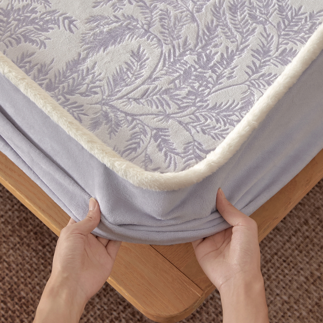 91家纺网 家纺一手货源 找家纺 绒城 2025新款高克重雕花牛奶绒单床笠床笠单件 馨月