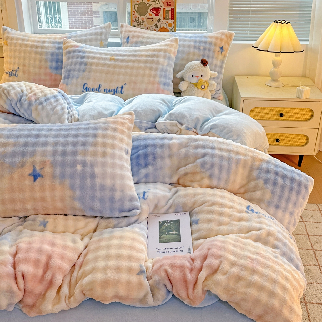 91家纺网 家纺一手货源 找家纺 N先生+V 13814689556 发大图/买家秀 2025新款260克高克重泡泡绒牛奶绒四件套 美梦星空