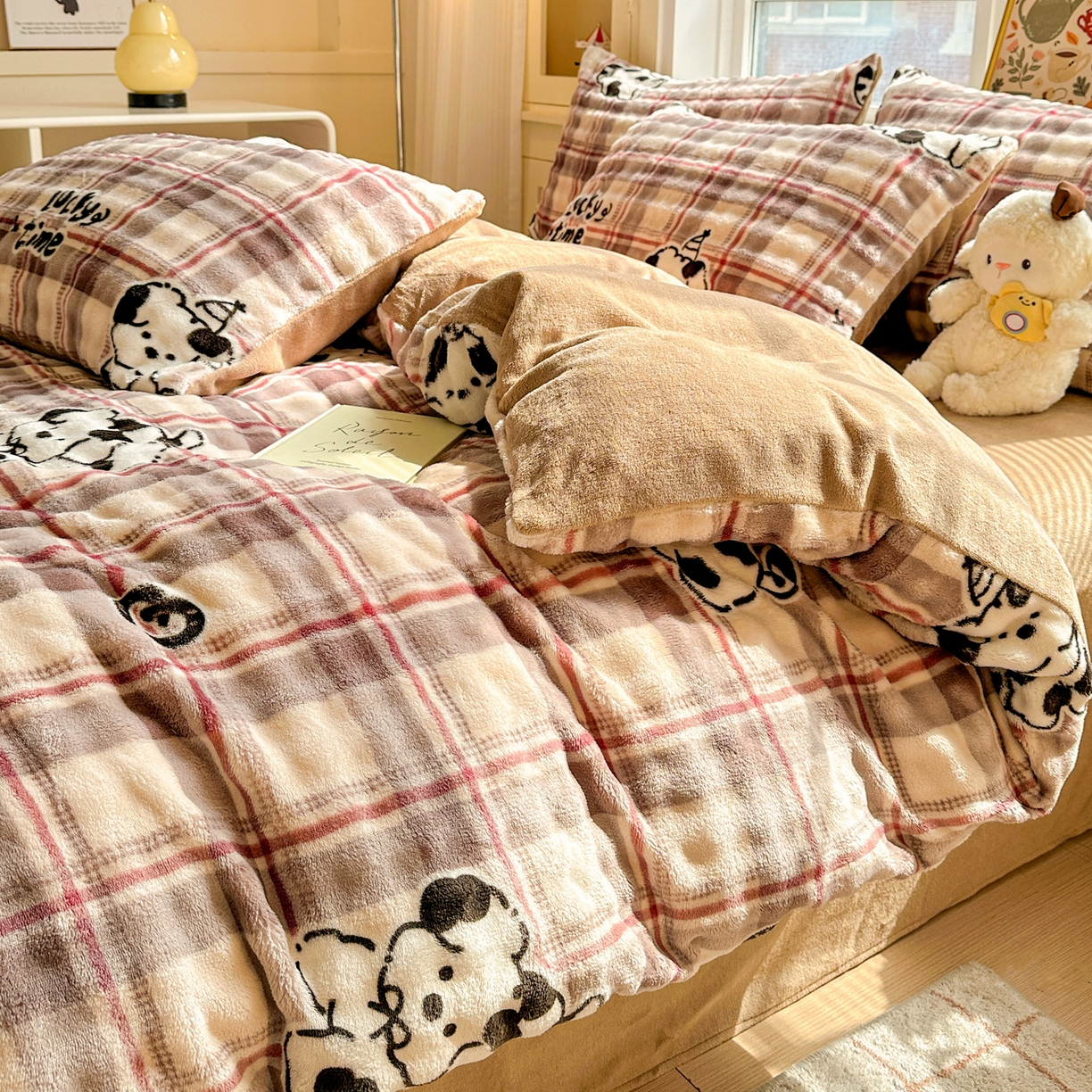 91家纺网 家纺一手货源 找家纺 N先生+V 13814689556 发大图/买家秀 2025新款260克高克重泡泡绒牛奶绒四件套 幸运格调