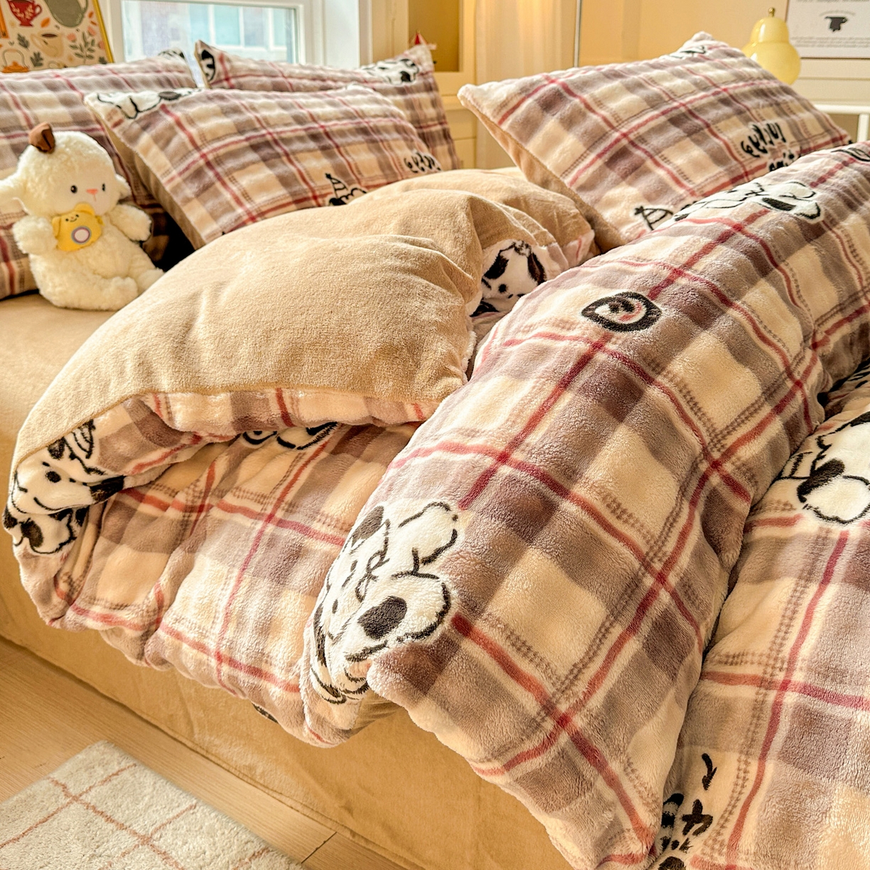 91家纺网 家纺一手货源 找家纺 N先生+V 13814689556 发大图/买家秀 2025新款260克高克重泡泡绒牛奶绒四件套 幸运格调