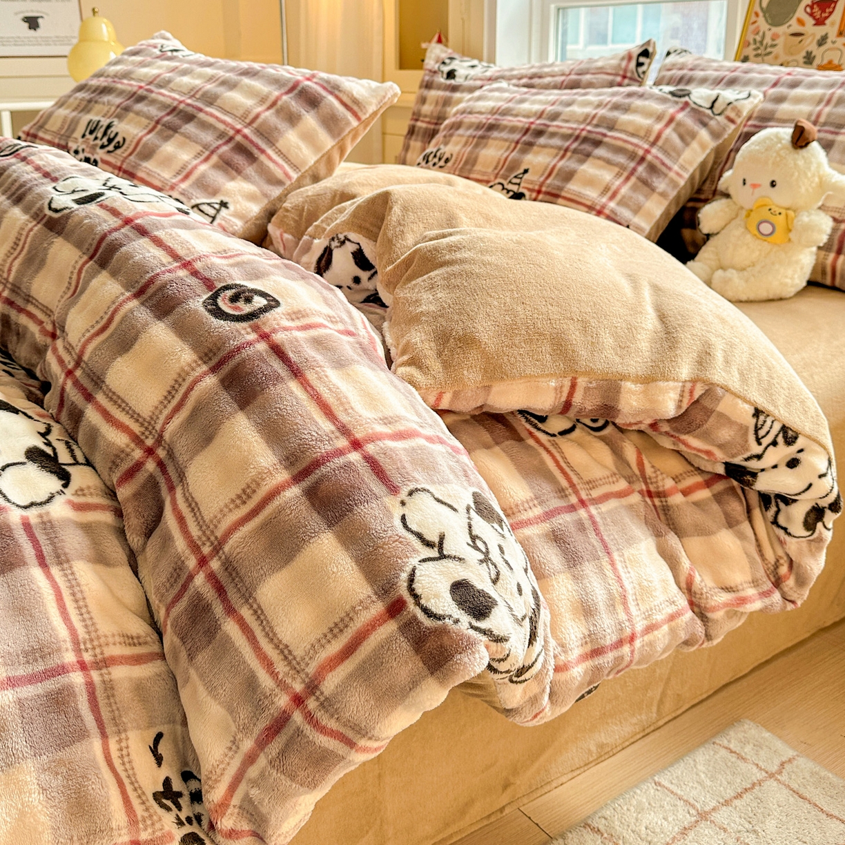 91家纺网 家纺一手货源 找家纺 N先生+V 13814689556 发大图/买家秀 2025新款260克高克重泡泡绒牛奶绒四件套 幸运格调