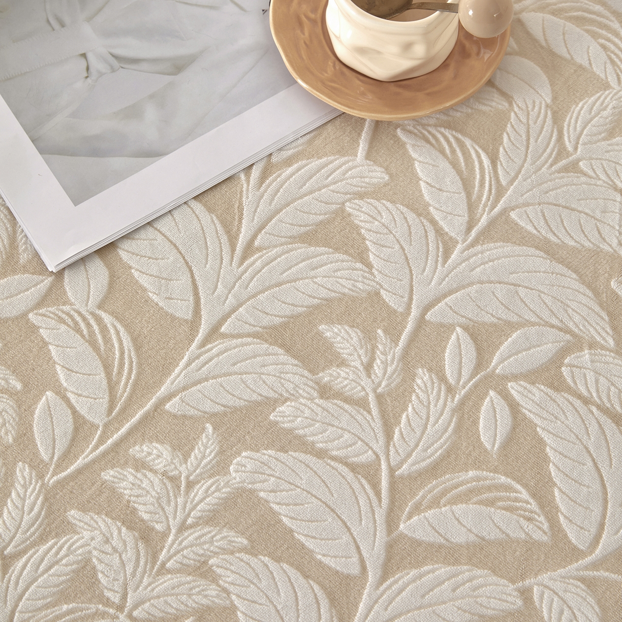 91家纺网 家纺一手货源 找家纺 绒城 2025新款高克重雕花牛奶绒单床笠床笠单件 叶繁