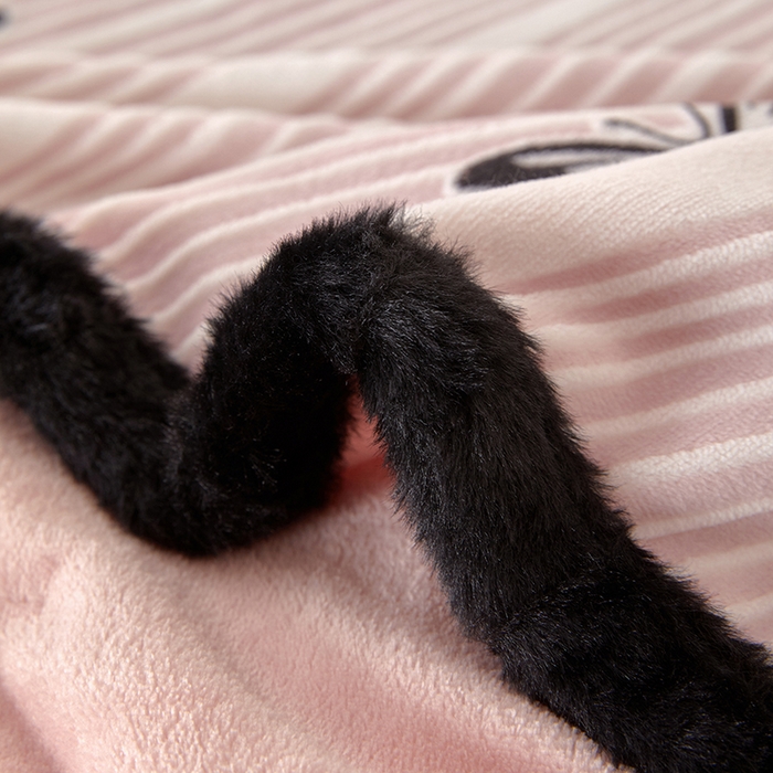 91家纺网 家纺一手货源 找家纺 （总）绒城 2025新款高克重雕花牛奶绒单床笠床笠单件