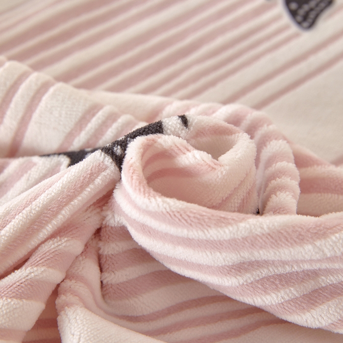 91家纺网 家纺一手货源 找家纺 （总）绒城 2025新款高克重雕花牛奶绒单床笠床笠单件