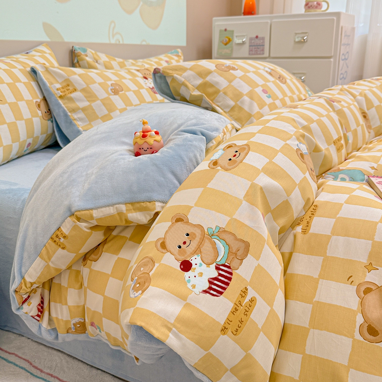 91家纺网 家纺一手货源 找家纺 （总）呗旺鹿 2025新款卡通棉+牛奶绒四件套系列