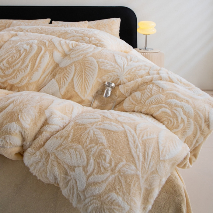 91家纺网 家纺一手货源 找家纺 诺梵家纺 2025新款立体兔毛烂花四件套 蝶梦-黄