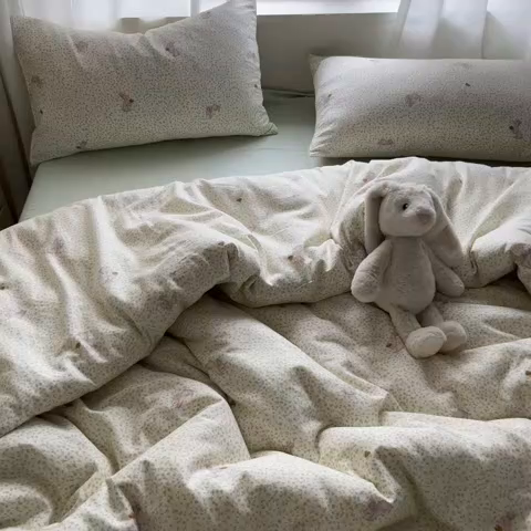 91家纺网 家纺一手货源 找家纺 仟网汇 2025新款全棉纯棉层纱四件套 花枝兔