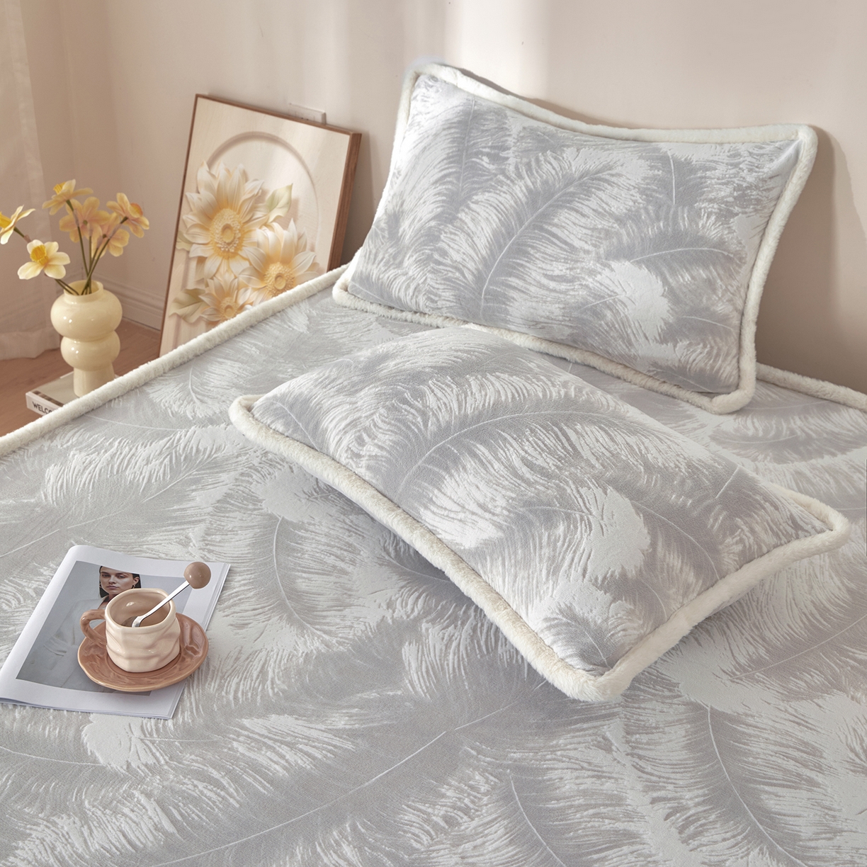 91家纺网 家纺一手货源 找家纺 吾秀家居 2025新款高克重雕花牛奶绒单床笠床笠单件 灰羽