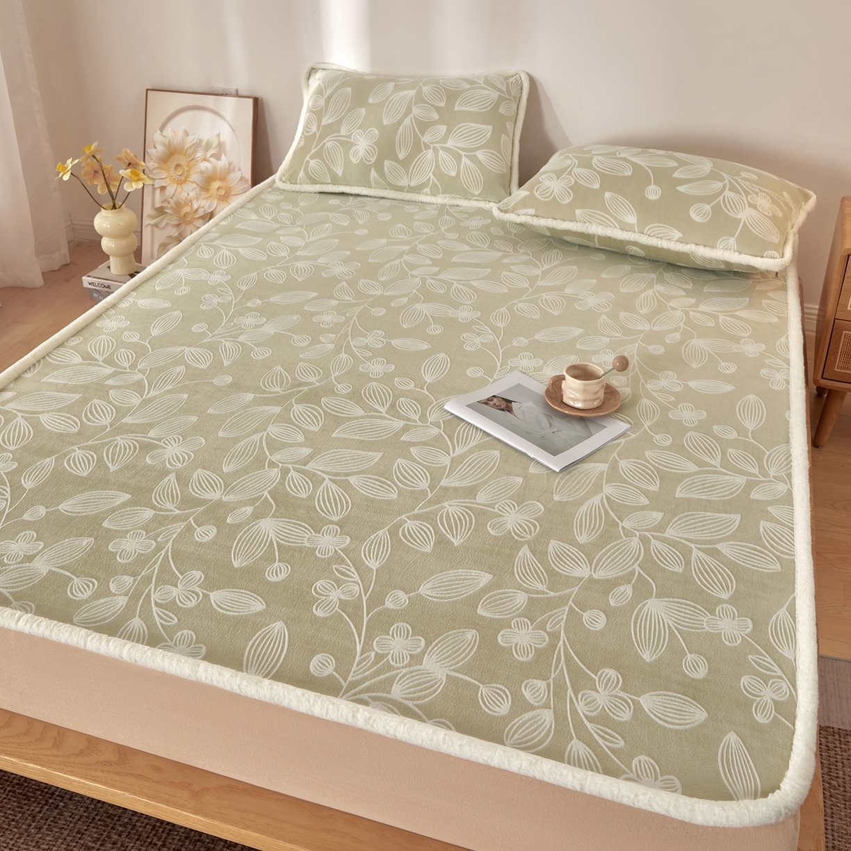 91家纺网 家纺一手货源 找家纺 吾秀家居 2025新款高克重雕花牛奶绒单床笠床笠单件 简素